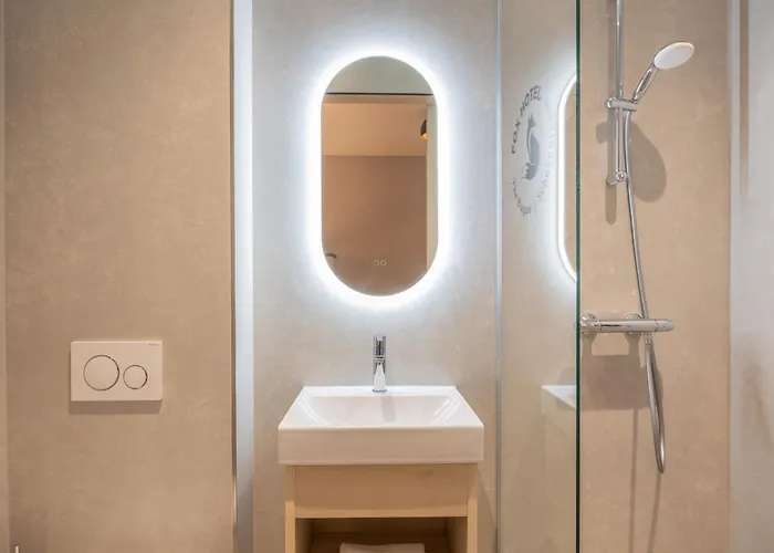 Fox Scheveningen 2* لاهاي