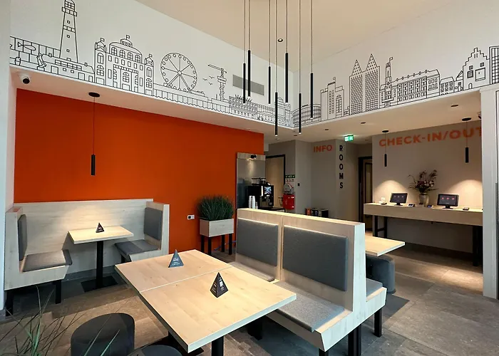 מלון Fox Scheveningen האג